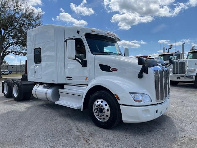 2021 Peterbilt 579-11