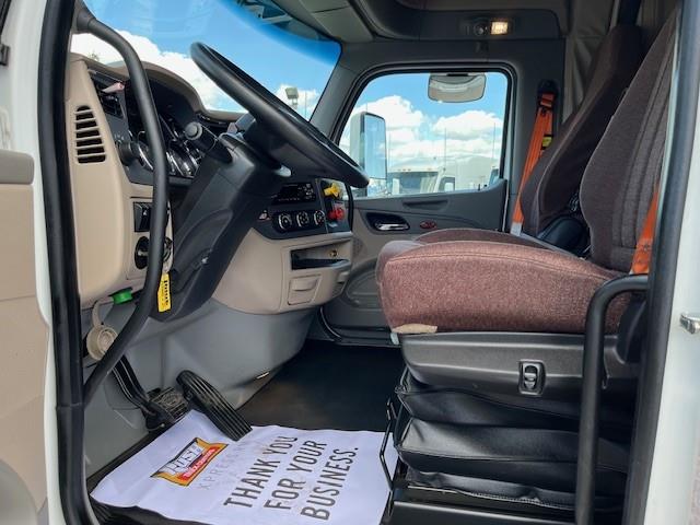 2021 Peterbilt 579-18