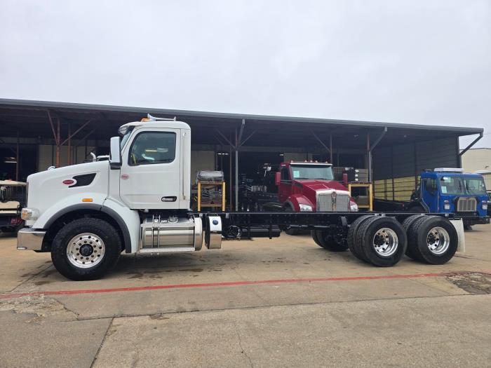 2025 Peterbilt 567-4