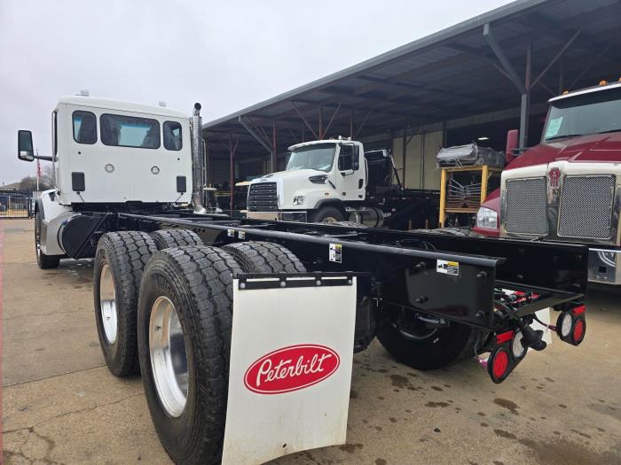 2025 Peterbilt 567-5
