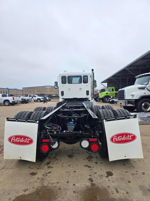 2025 Peterbilt 567-6