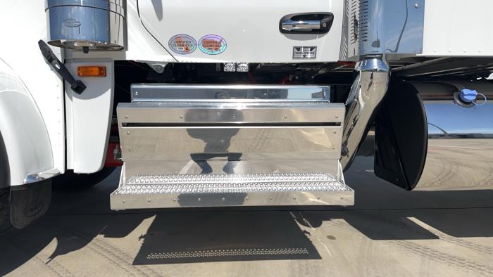 2026 Peterbilt 589-11