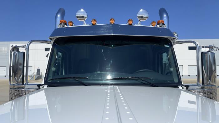2026 Peterbilt 589-25