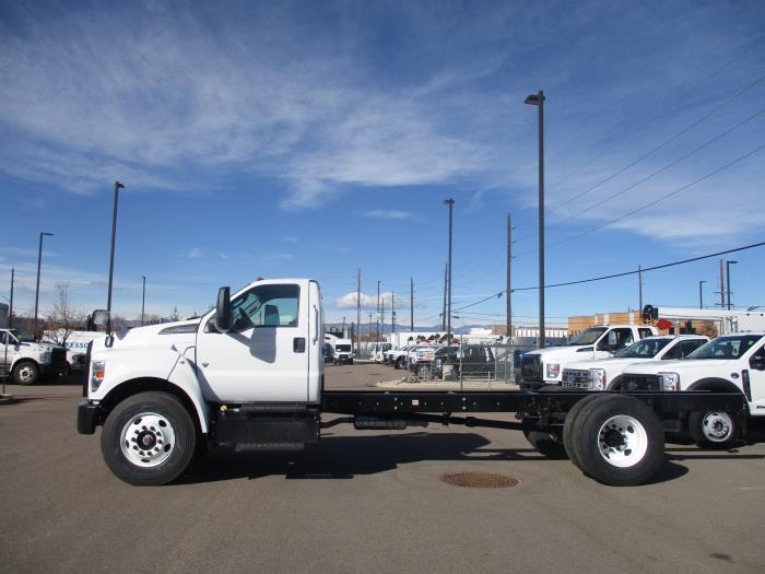 2026 Ford F-650-9