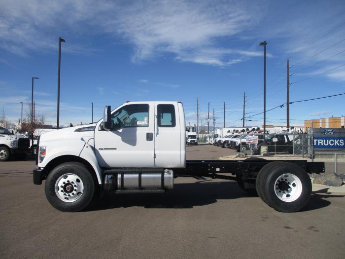 2026 Ford F-650-9