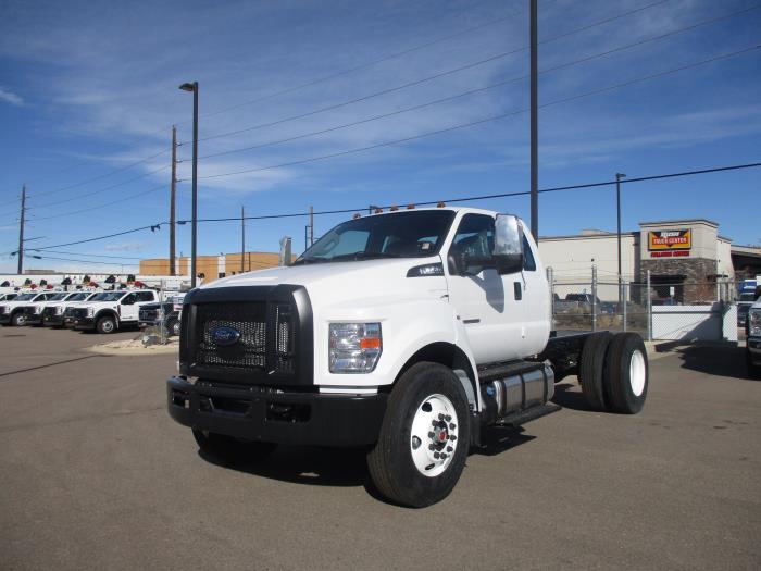 2026 Ford F-650-11