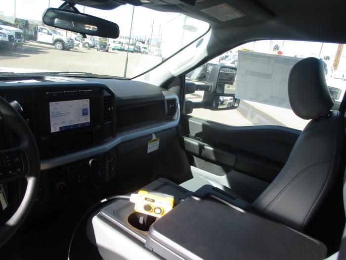 2024 Ford F-550-13