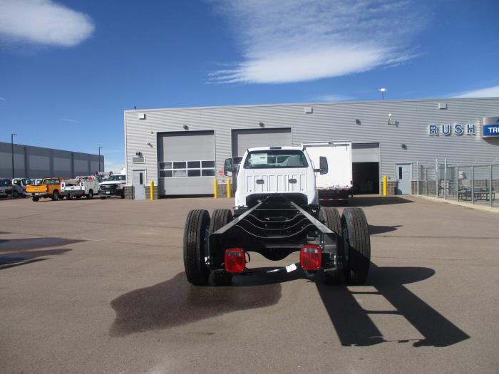 2026 Ford F-650-7