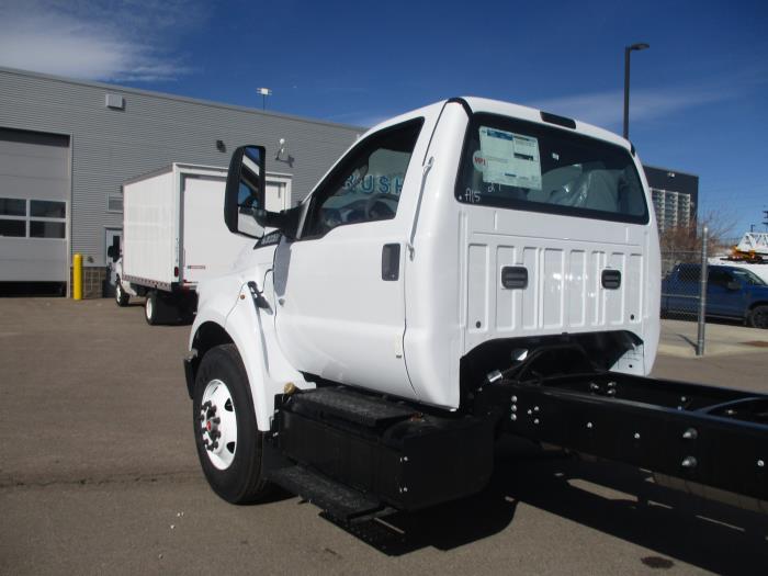 2026 Ford F-650-11