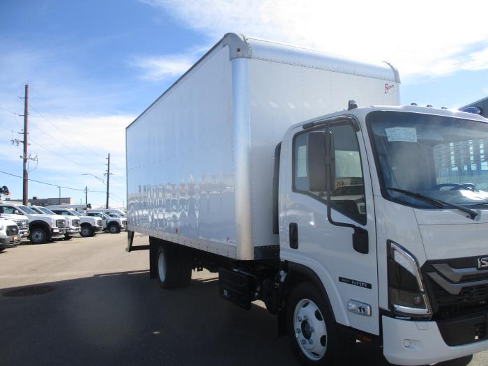 2025 Isuzu NRR-2