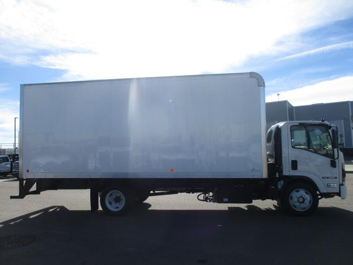2025 Isuzu NRR-4