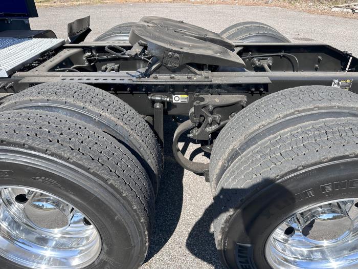 2022 Peterbilt 579-4