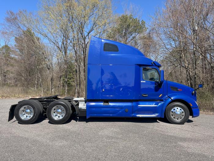 2022 Peterbilt 579-12