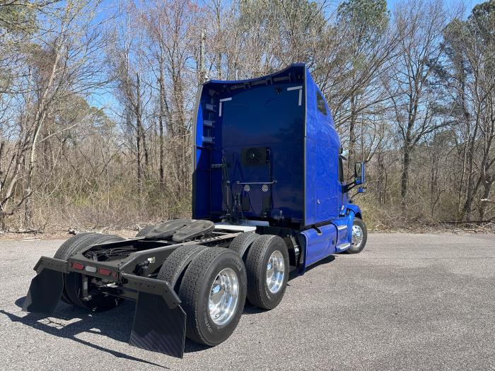 2022 Peterbilt 579-15