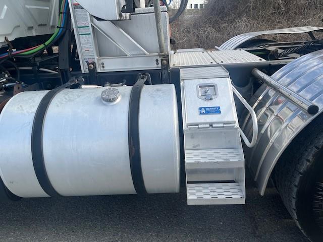 2018 International LT625-8