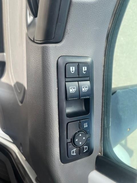 2018 International LT625-14