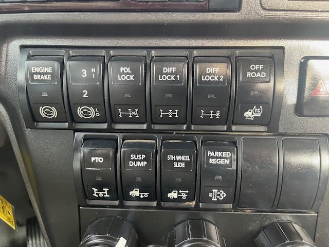 2018 International LT625-18