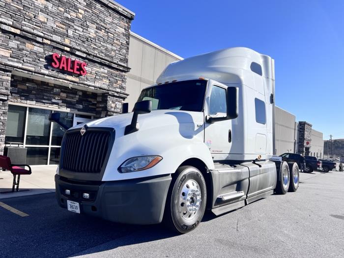 2020 International LT625-2