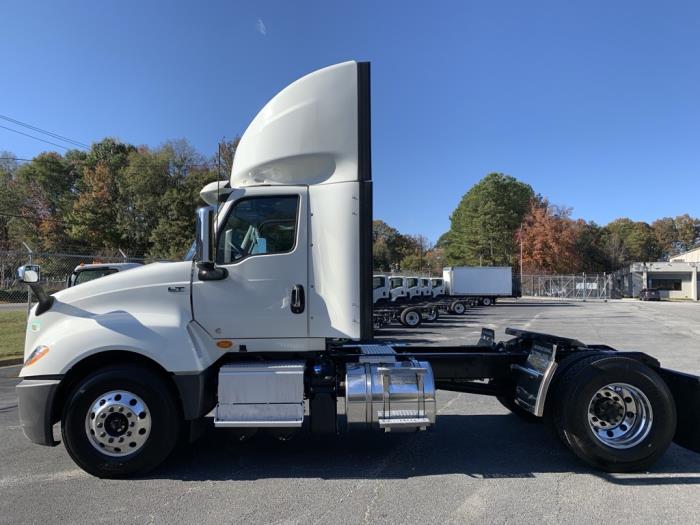2025 International LT625-4