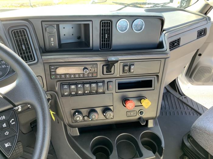 2025 International LT625-7