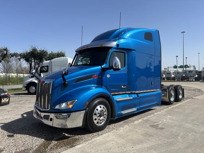 2023 Peterbilt 579-1