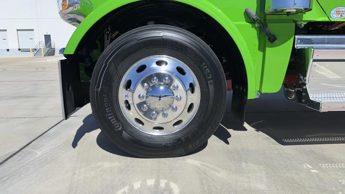 2026 Peterbilt 589-14