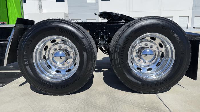 2026 Peterbilt 589-15