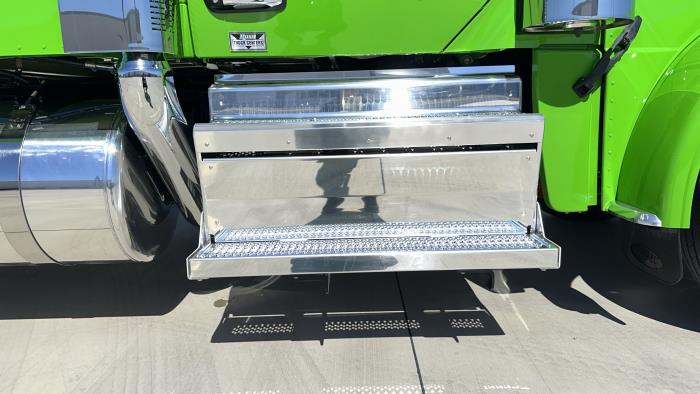 2026 Peterbilt 589-21