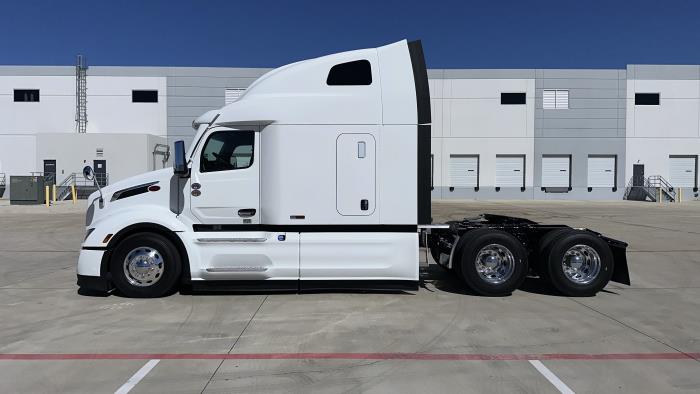 2026 Peterbilt 579-7