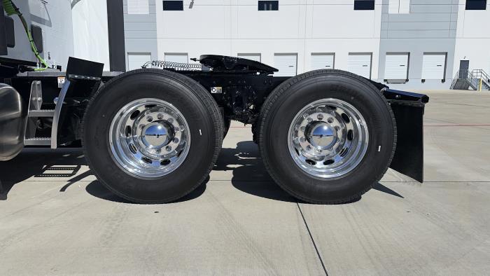 2026 Peterbilt 579-10