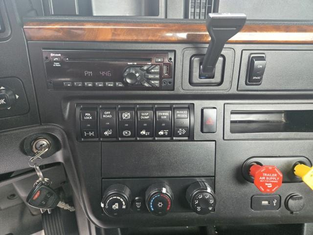 2019 International LT625-9
