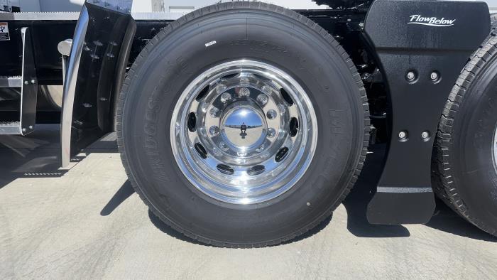 2026 Peterbilt 579-12