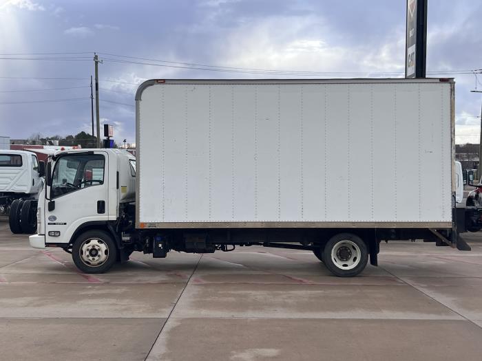 2016 Isuzu NRR-4