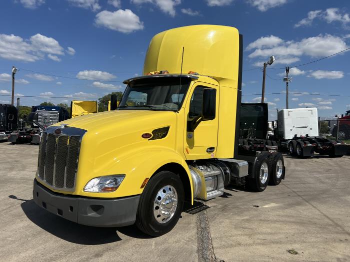 2021 Peterbilt 579-1