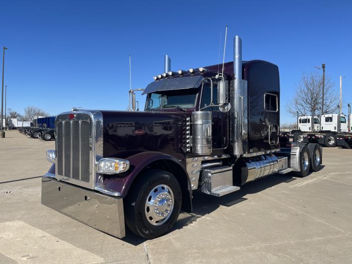 2024 Peterbilt 389-1