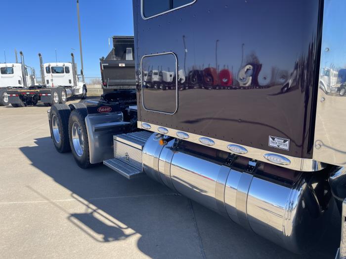 2024 Peterbilt 389-5