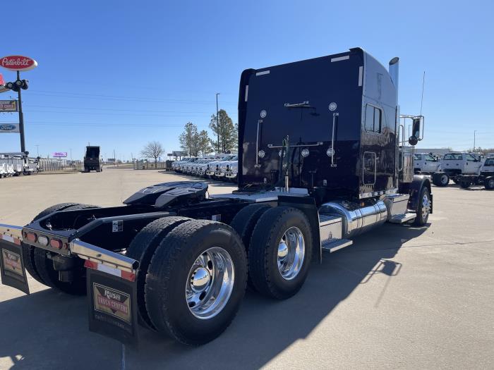 2024 Peterbilt 389-9
