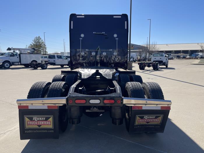2024 Peterbilt 389-10