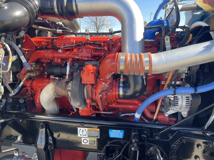2024 Peterbilt 389-32