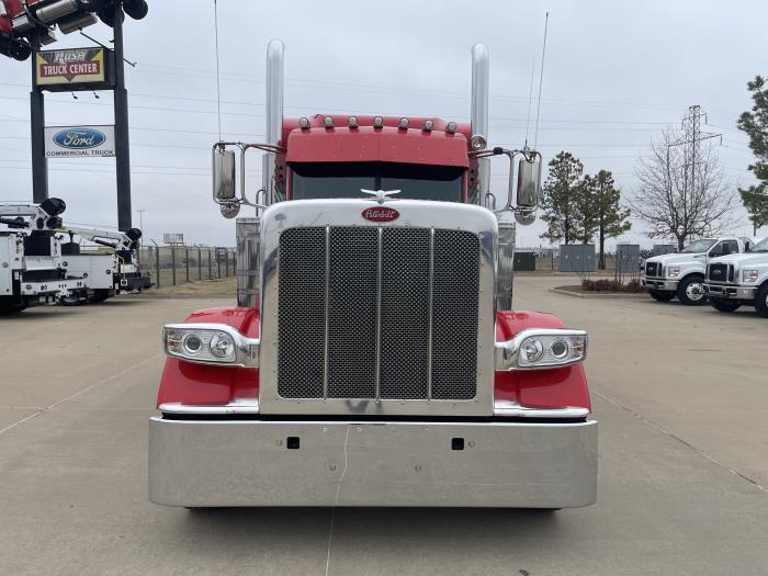 2024 Peterbilt 389-2