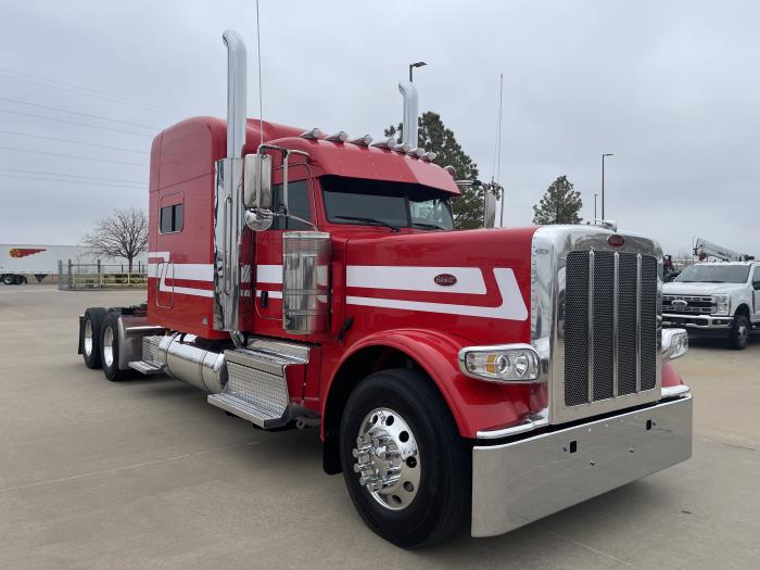 2024 Peterbilt 389-3