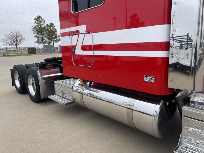 2024 Peterbilt 389-5