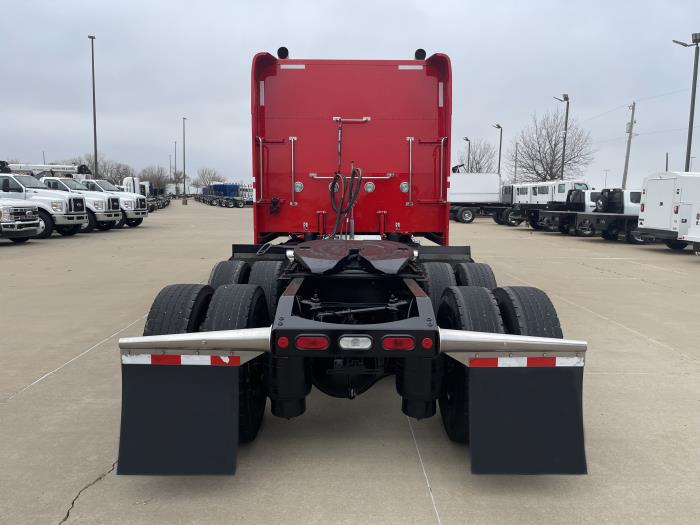 2024 Peterbilt 389-10