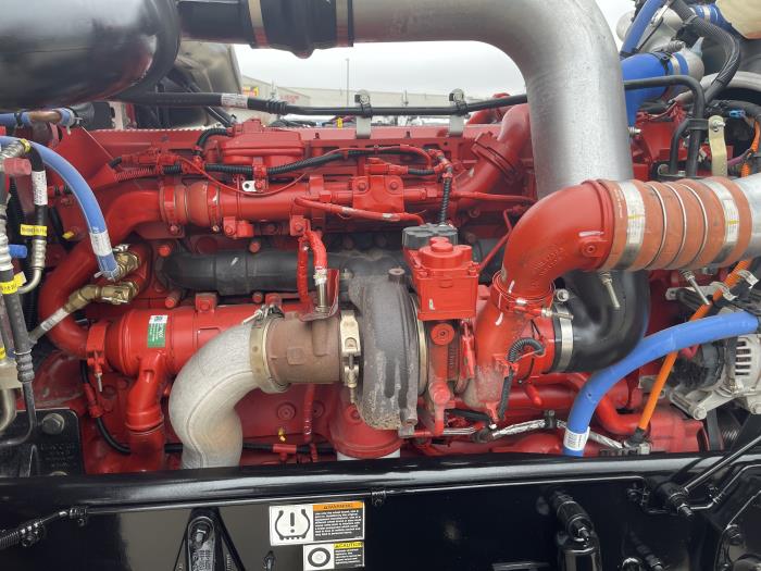 2024 Peterbilt 389-32
