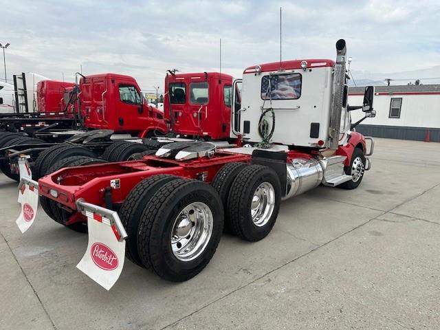 2023 Peterbilt 579-8