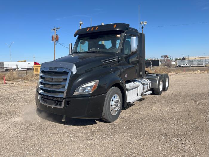 2021 Freightliner Cascadia-2