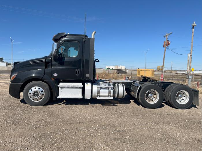 2021 Freightliner Cascadia-5