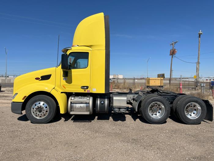 2021 Peterbilt 579-6