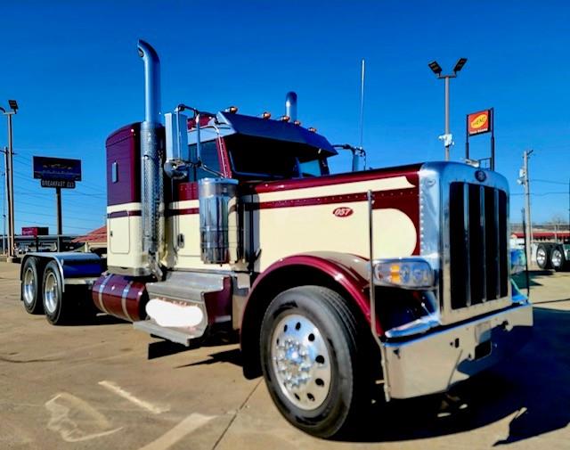 2023 Peterbilt 389-5
