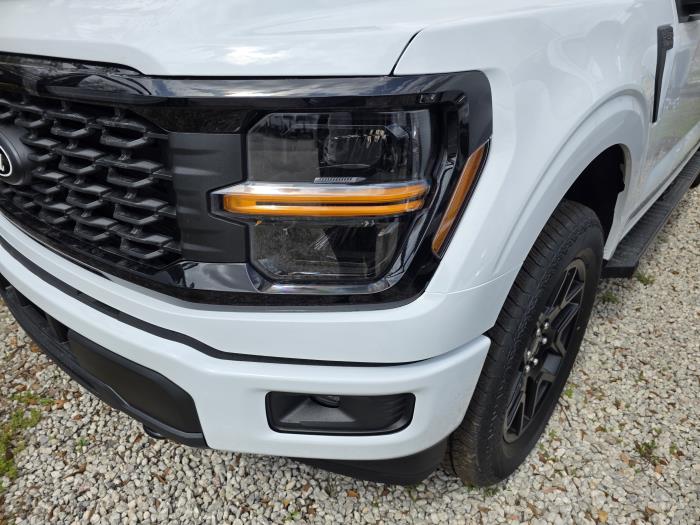 2025 Ford F-150-8